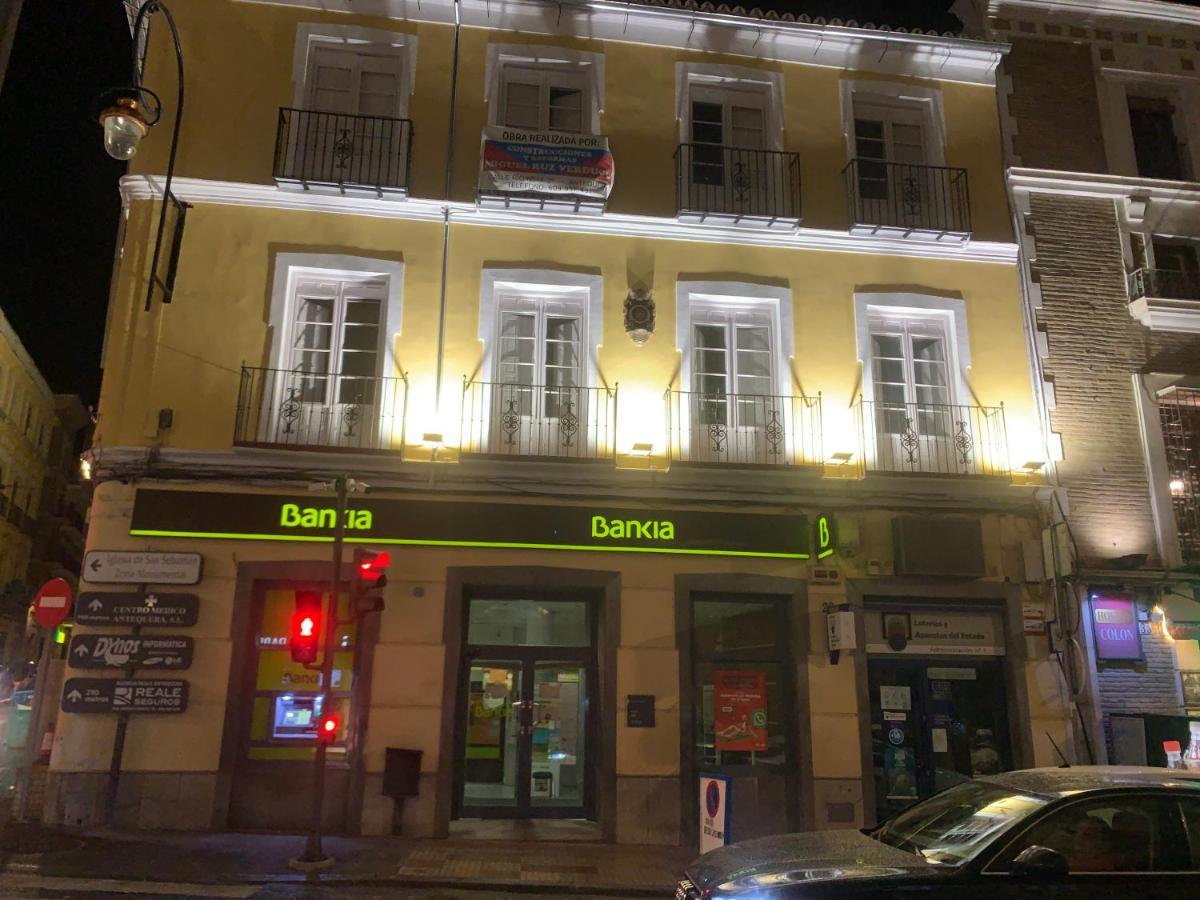 Hostal Colon אנטקרה מראה חיצוני תמונה